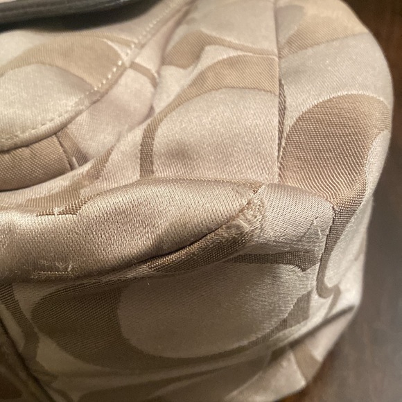 Coach hobo purse - Picture 4 of 16